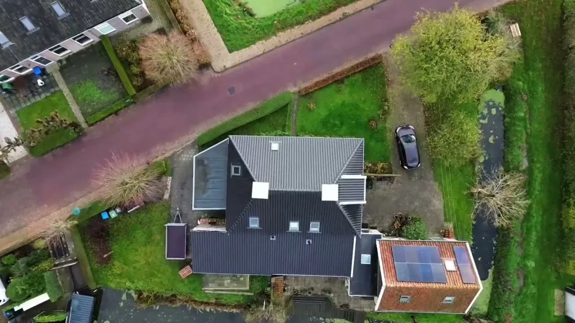 Dronebeeld van een bouwproject van Van den Berg Timmerwerk