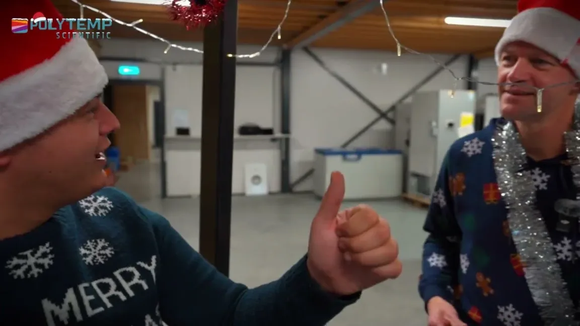 Zakelijke kerstvideo voor Poly Temp Scientific